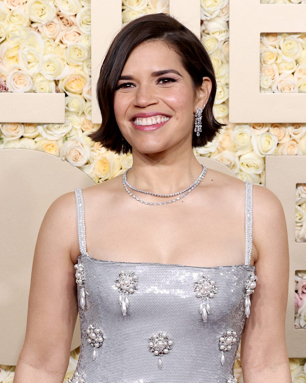 The Best Beauty Looks from the 2024 Golden Globes | Savoir Flair